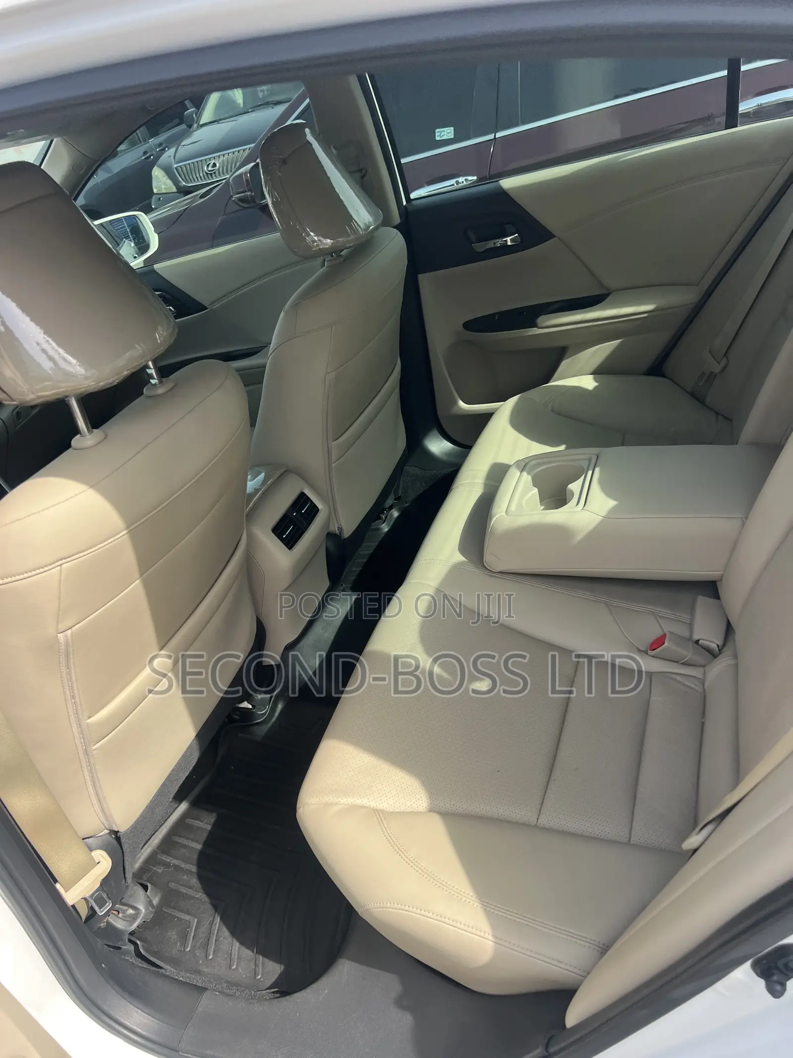 Honda Accord Touring 4dr Sedan FWD (3.5L 6cyl 6A) 2016 White