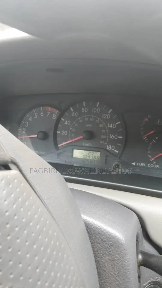 Toyota Corolla LE 2005 Gray