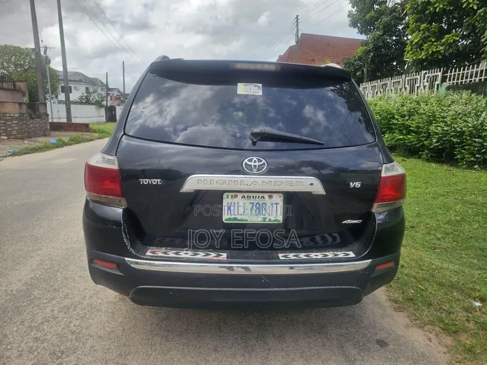 Toyota Highlander 2010 Black