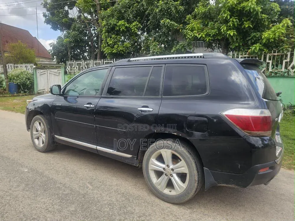 Toyota Highlander 2010 Black