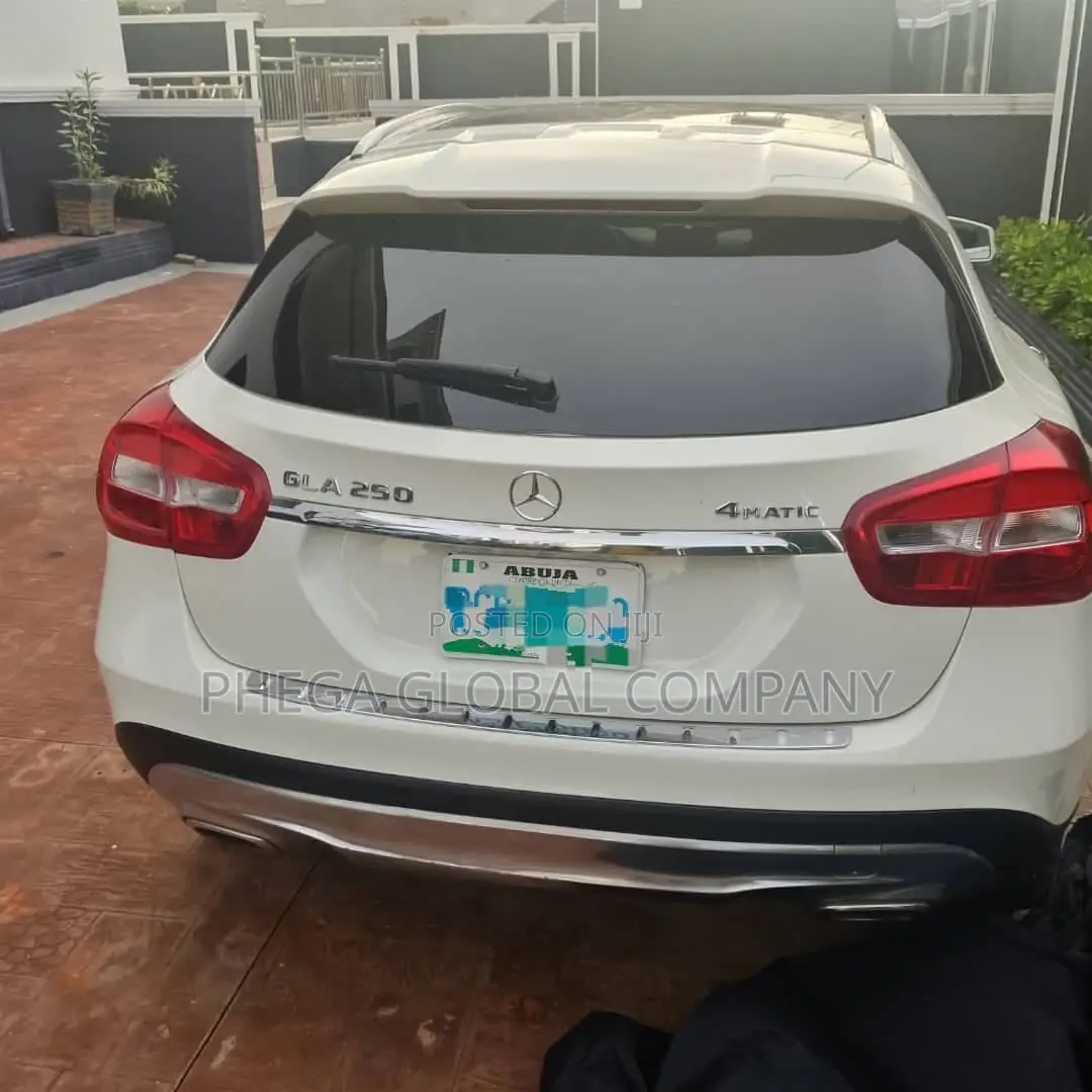 Mercedes-Benz GLA 250 2015 White