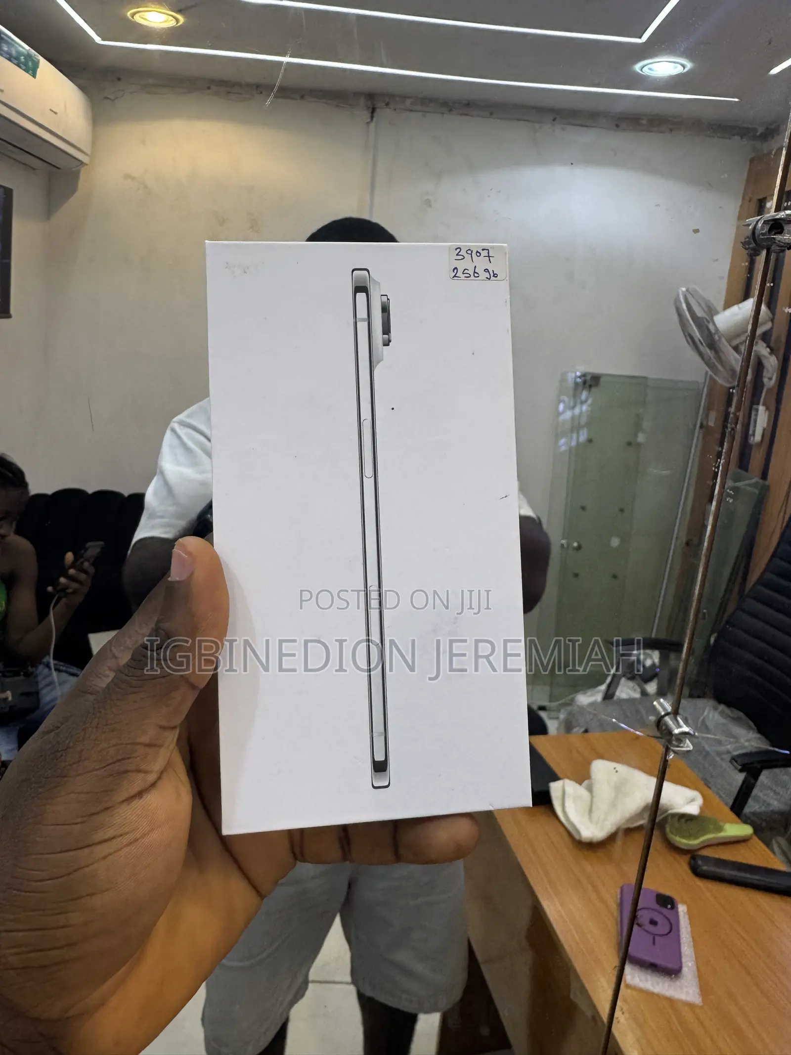 New Apple iPhone Air 256 GB Blue