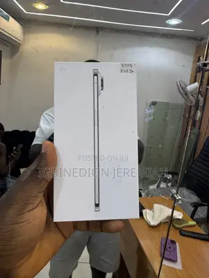 New Apple iPhone Air 256 GB Blue
