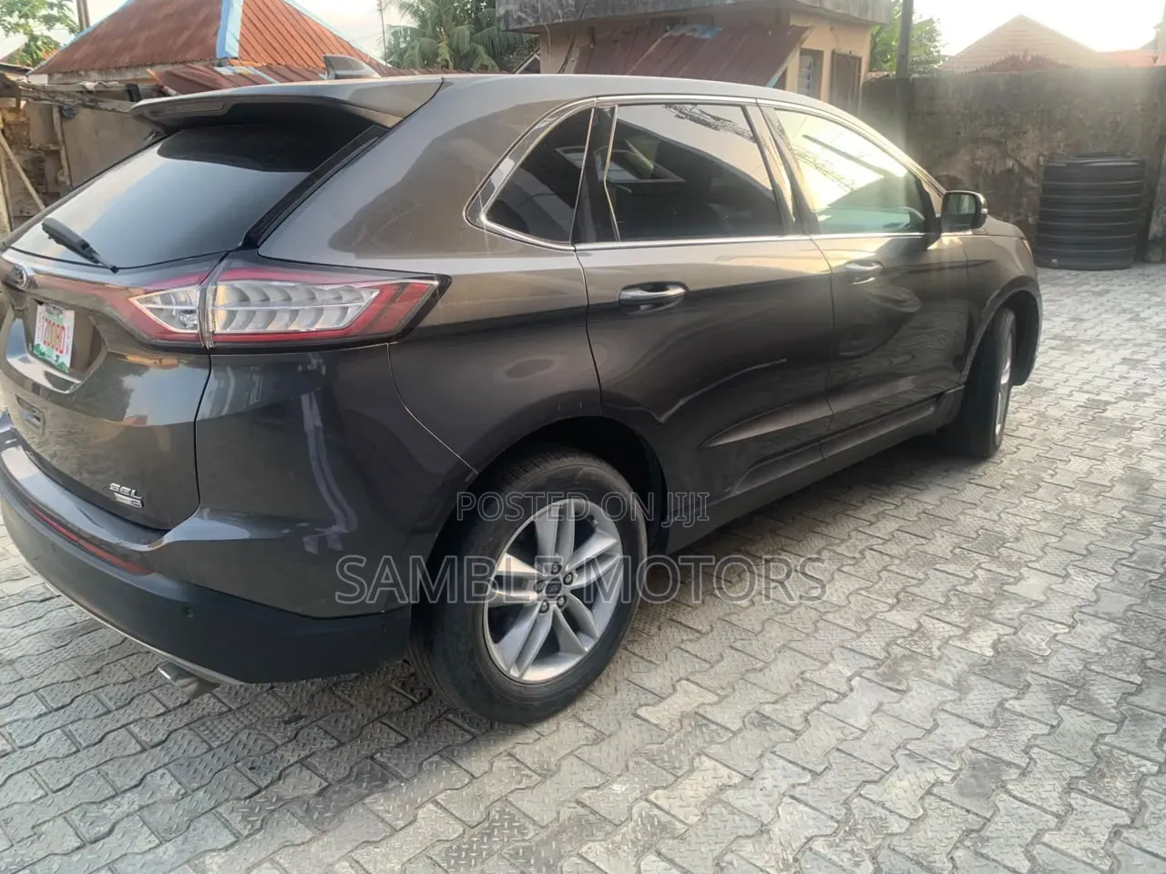 Ford Edge SEL 4dr SUV AWD (2.0L 4cyl Turbo 6A) 2015 Gray