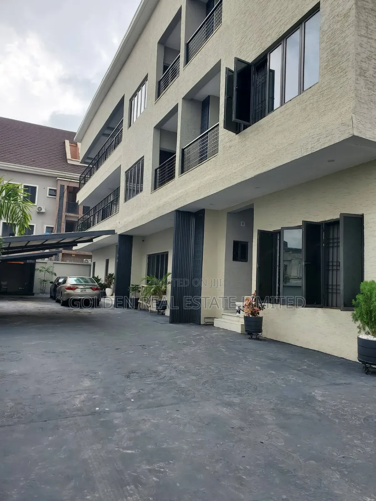 4bdrm Duplex in Jahi for sale