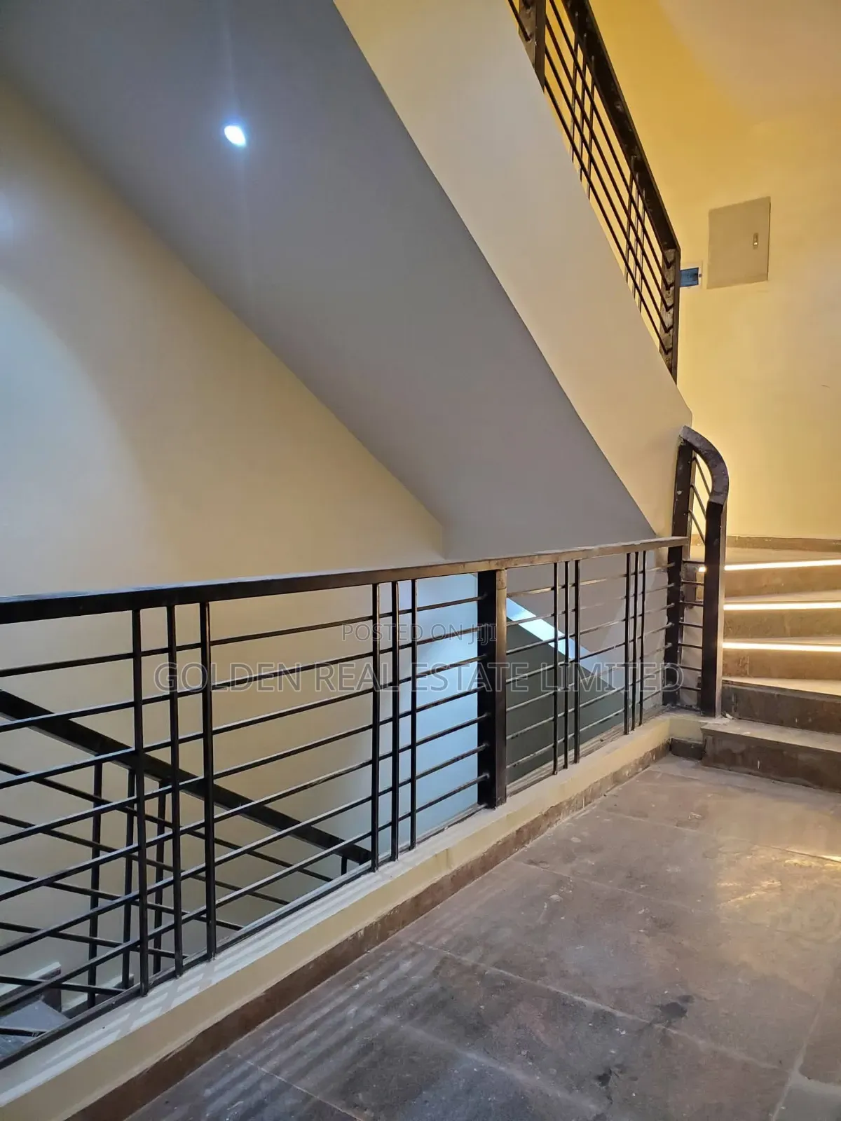 4bdrm Duplex in Jahi for sale