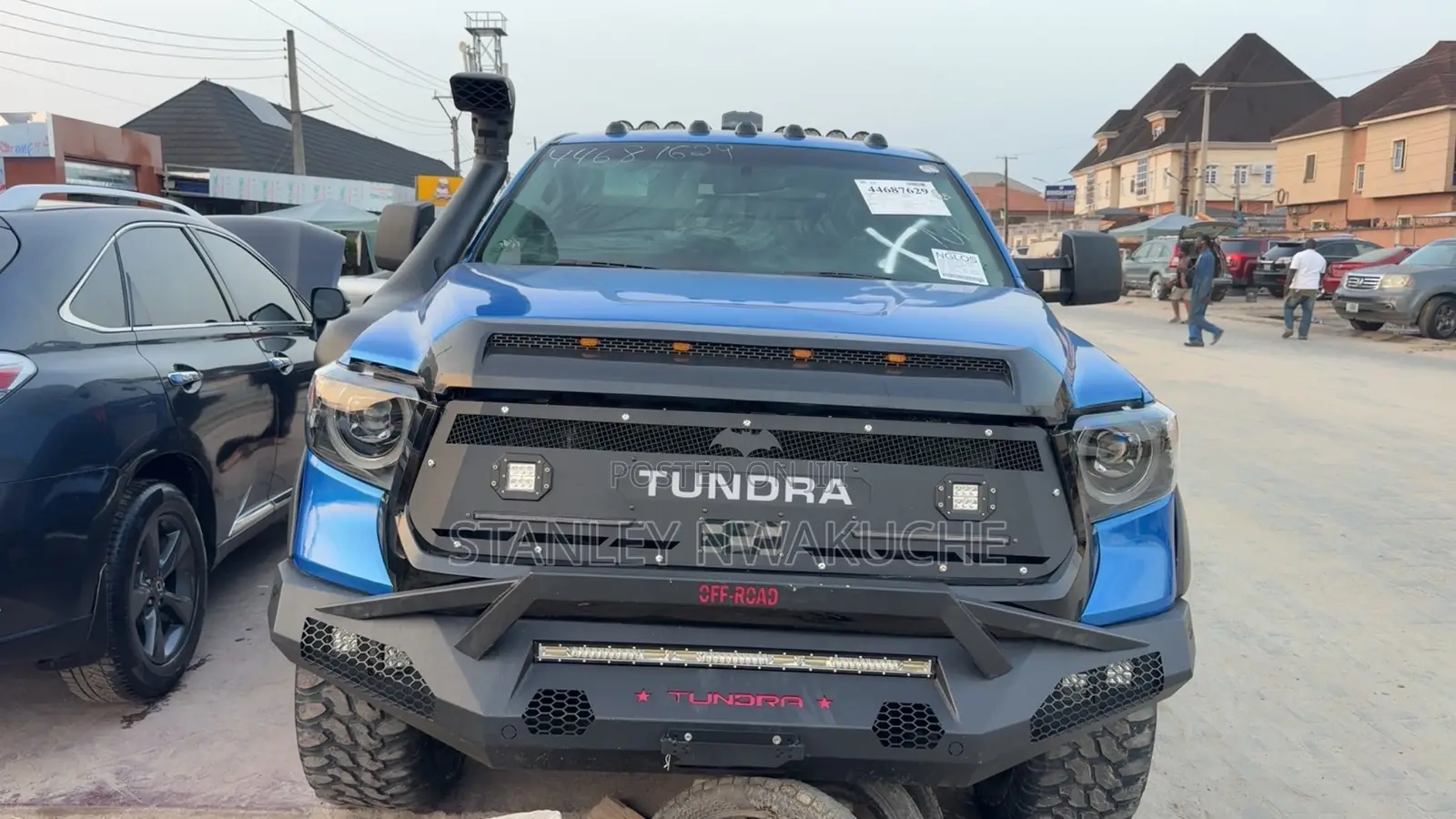 Toyota Tundra CrewMax Limited 5.7L 2012 Blue