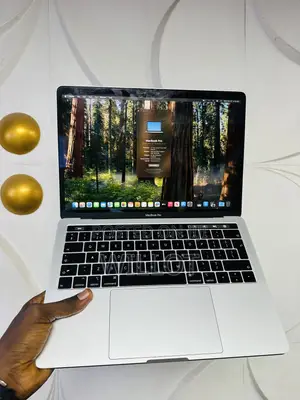 Laptop Apple MacBook Pro 2018 16GB Intel Core i7 SSD 256GB