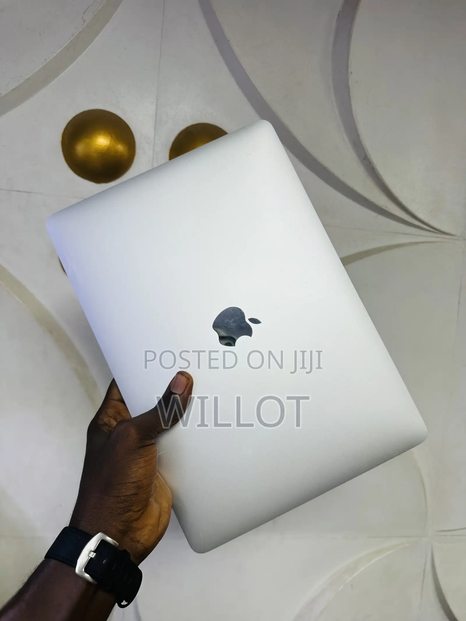 Laptop Apple MacBook Pro 2018 16GB Intel Core i7 SSD 256GB
