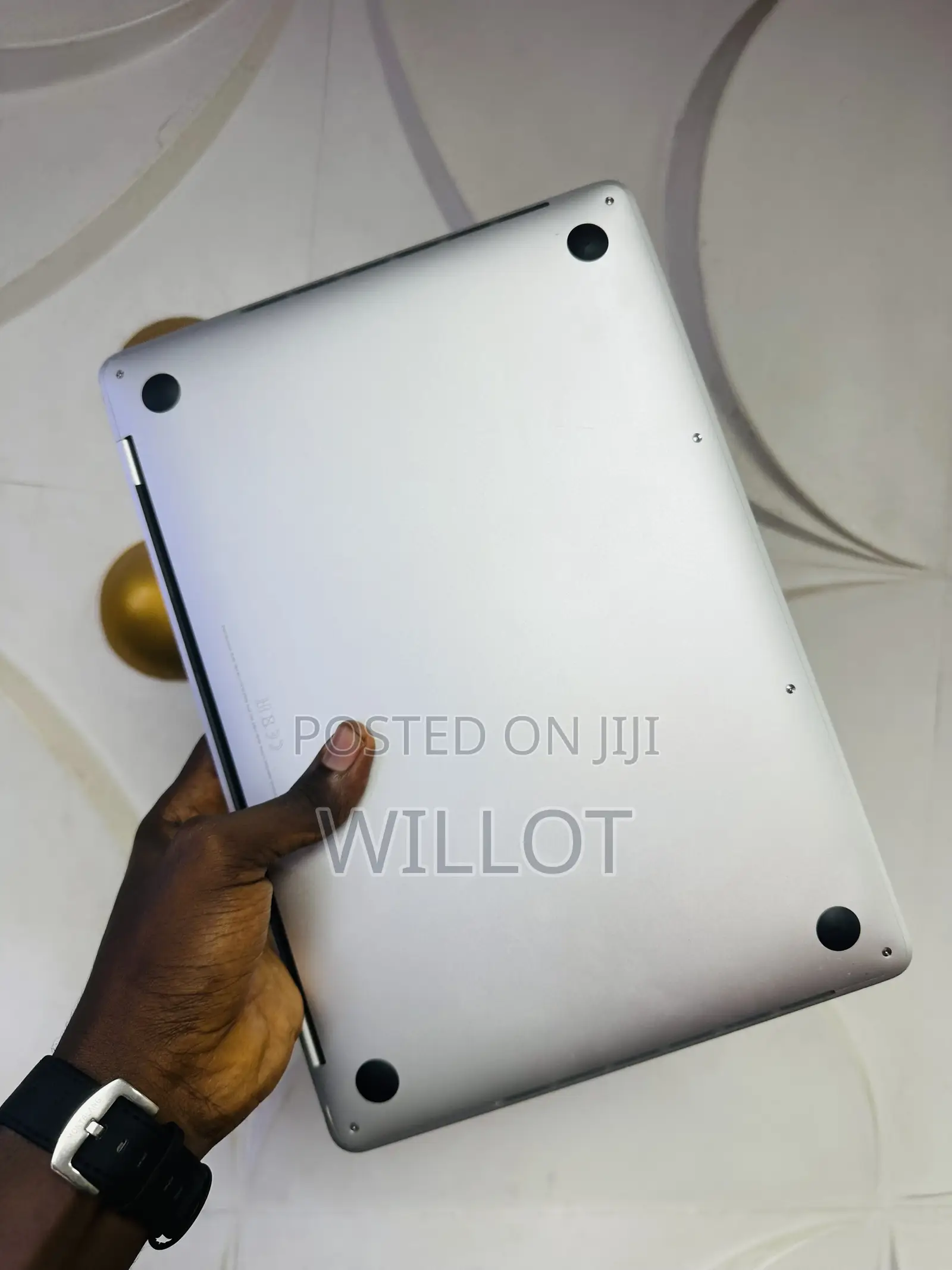 Laptop Apple MacBook Pro 2018 16GB Intel Core i7 SSD 256GB