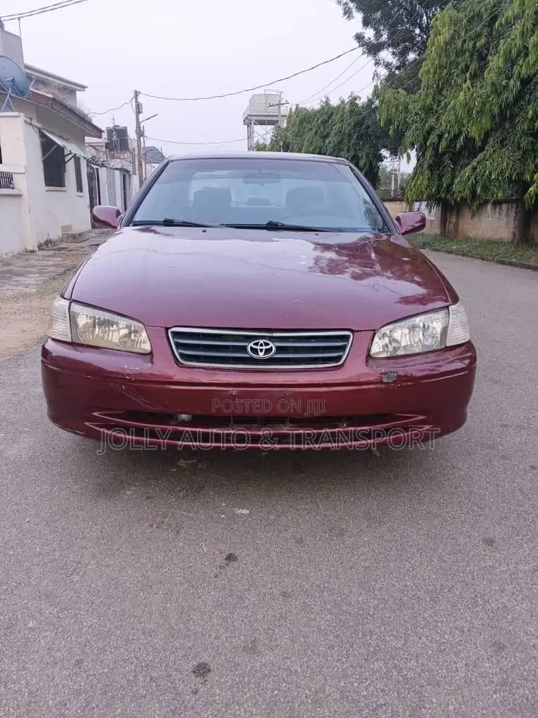 Toyota Camry LE 4dr Sedan (2.2L 4cyl 4A) 2001 Red