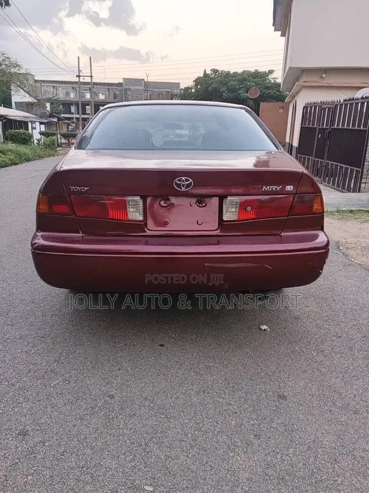 Toyota Camry LE 4dr Sedan (2.2L 4cyl 4A) 2001 Red