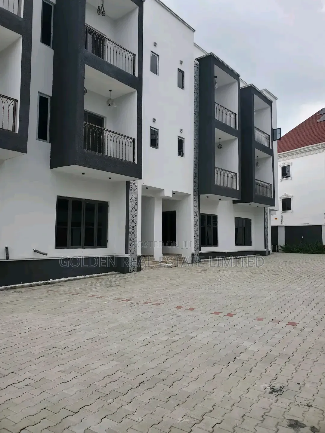 4bdrm Duplex in Jahi for sale