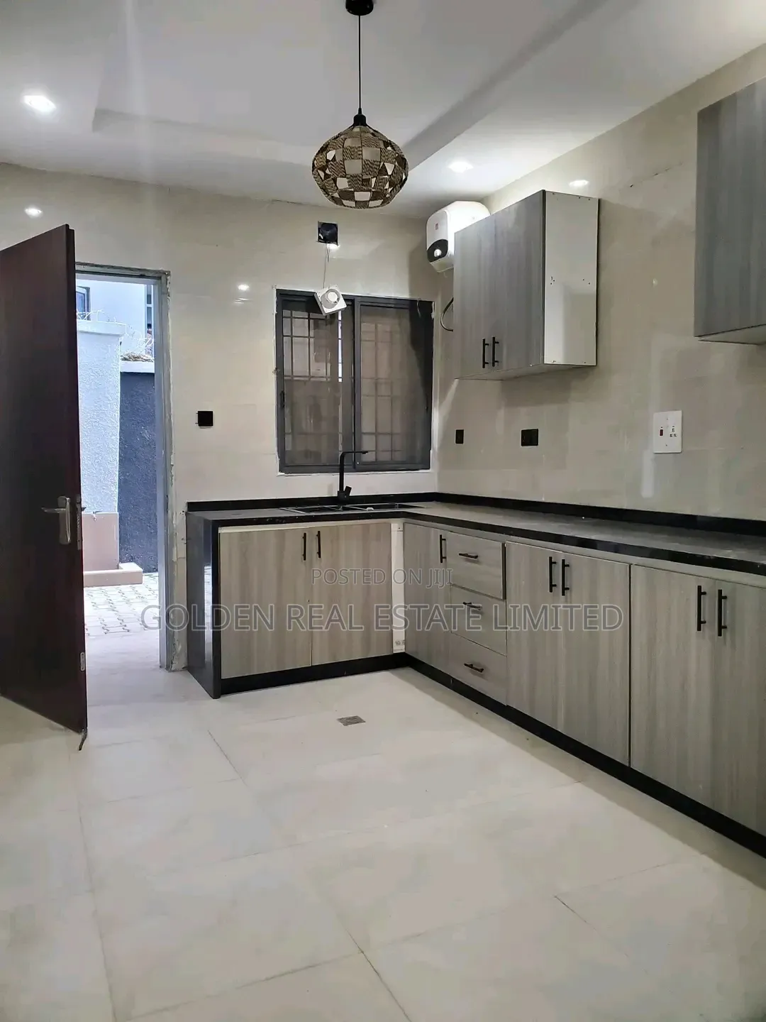 4bdrm Duplex in Jahi for sale