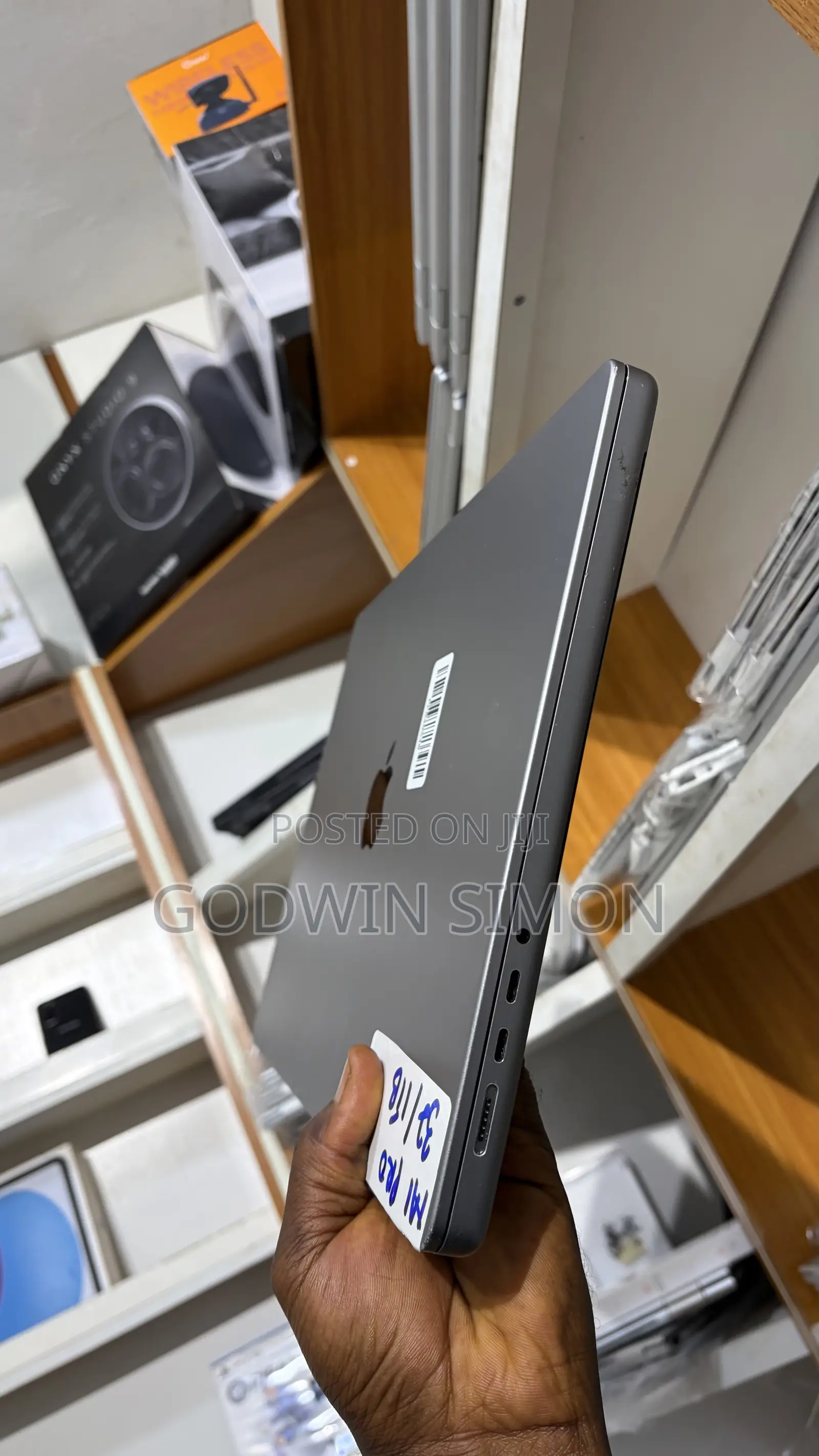 Laptop Apple MacBook Pro 2021 M1 32GB Apple M1 Pro SSD 1T