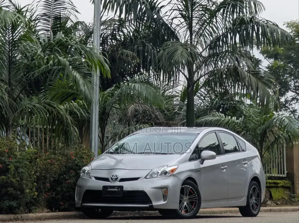 Toyota Prius 2014 Silver