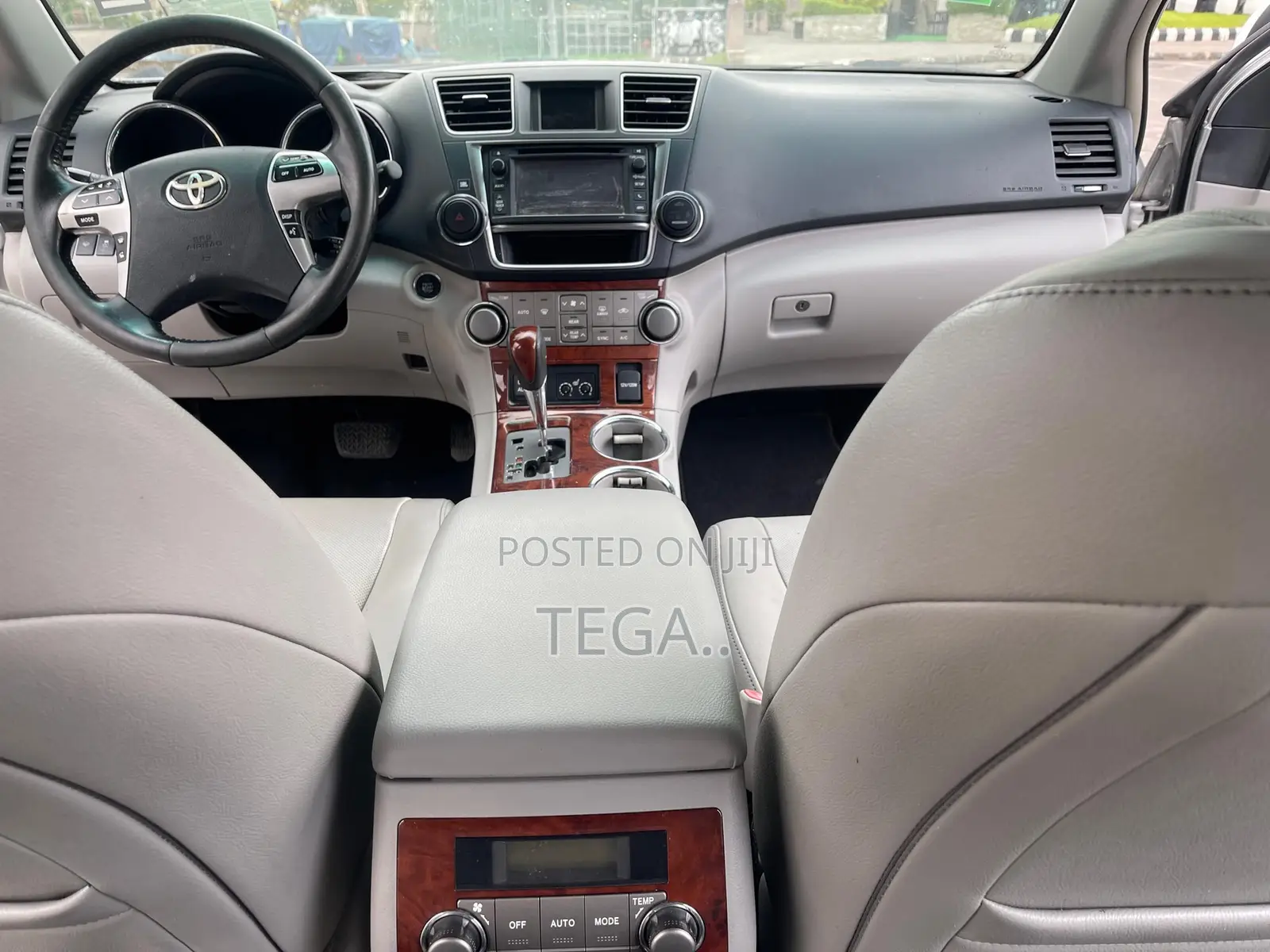 Toyota Highlander Limited 3.5l 4WD 2013 Silver