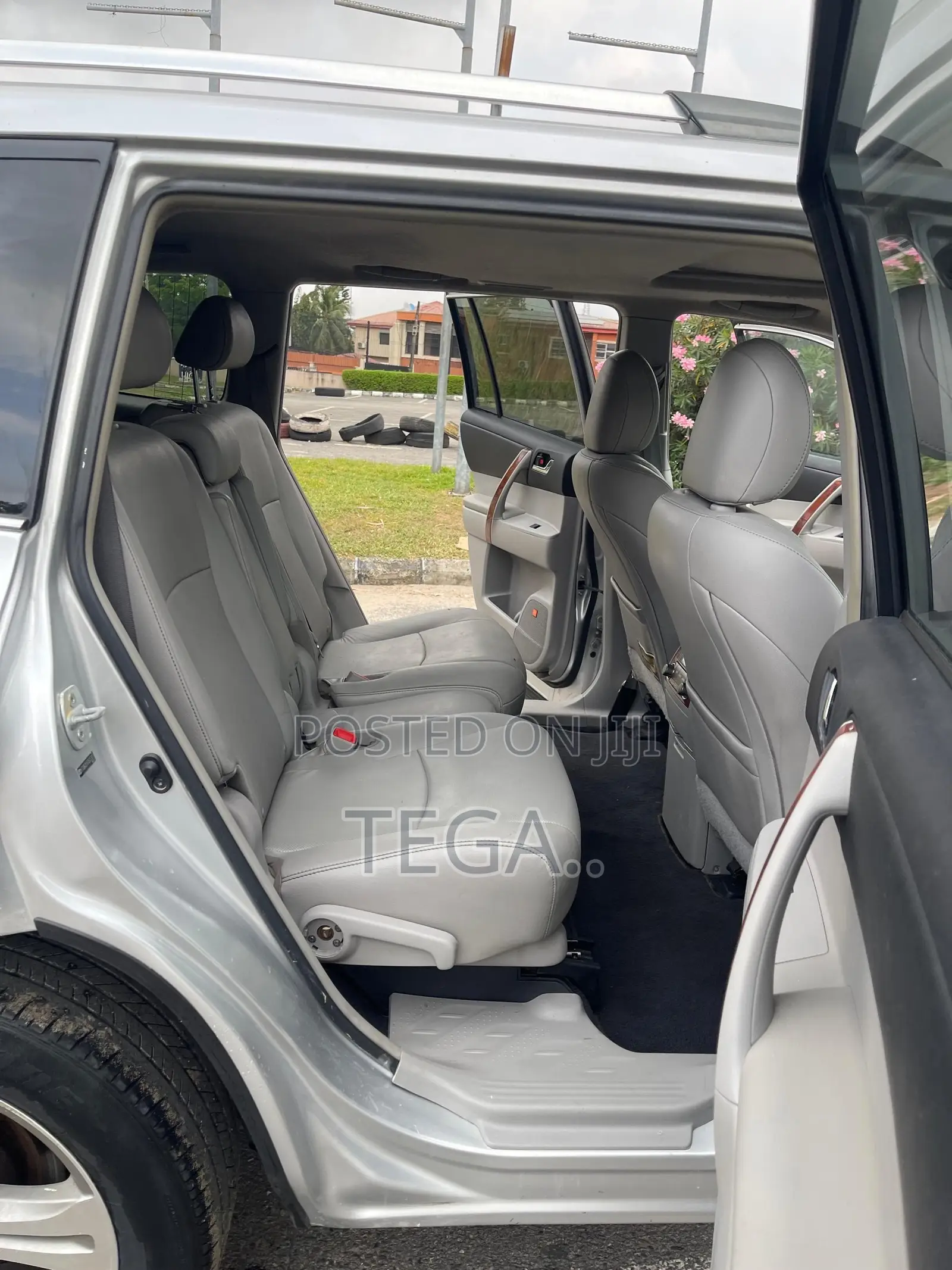 Toyota Highlander Limited 3.5l 4WD 2013 Silver