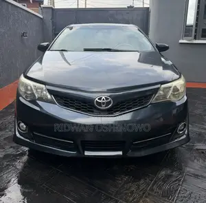 Toyota Camry 2014 Blue