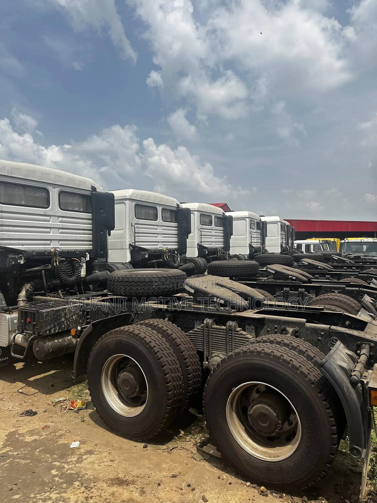 New Shacman Truck Tractor Head