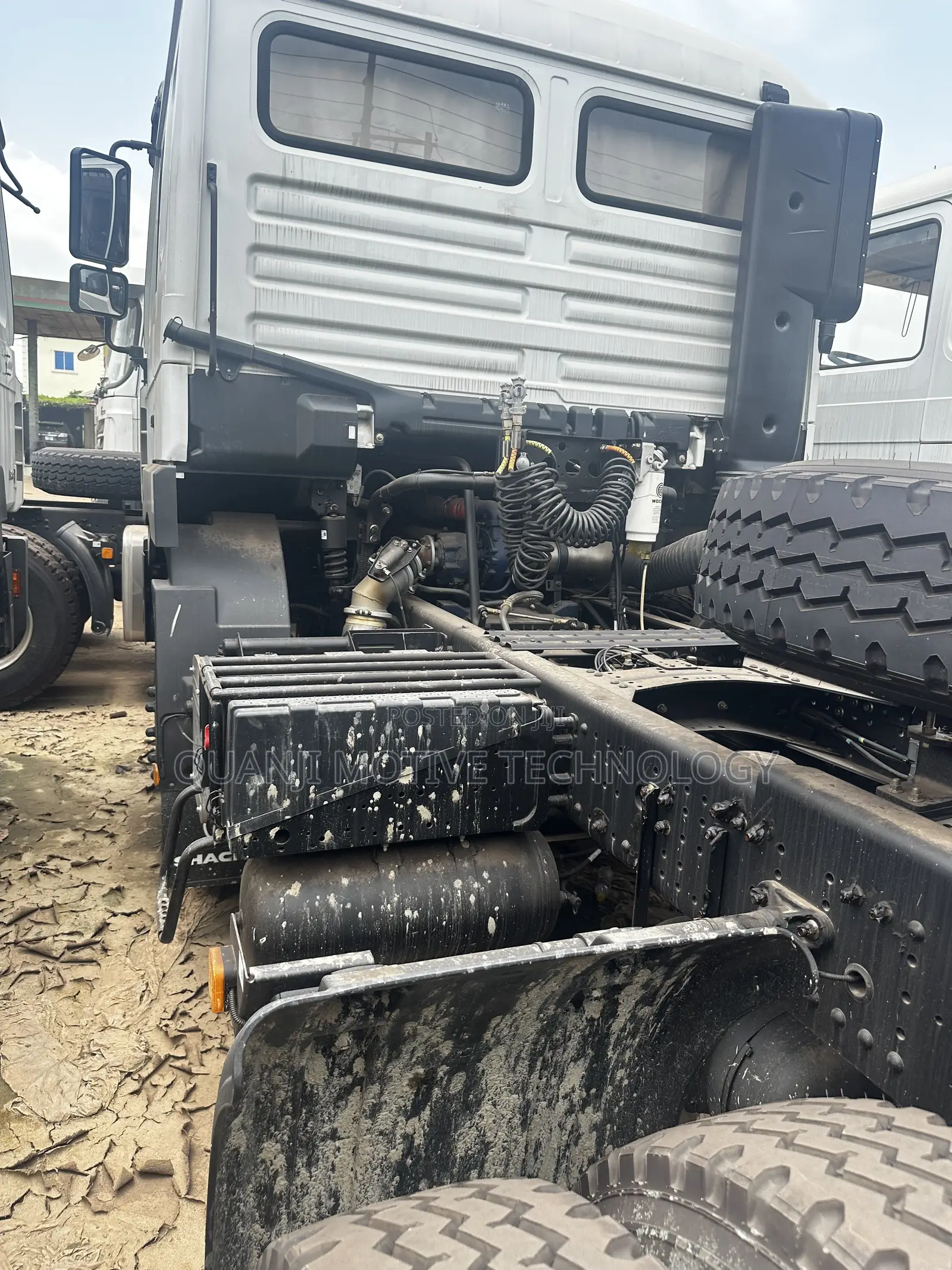 New Shacman Truck Tractor Head
