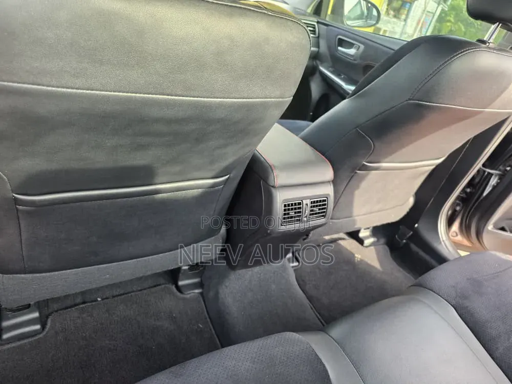 Toyota Camry XSE 4dr Sedan (2.5L 4cyl 6A) 2015 Gray