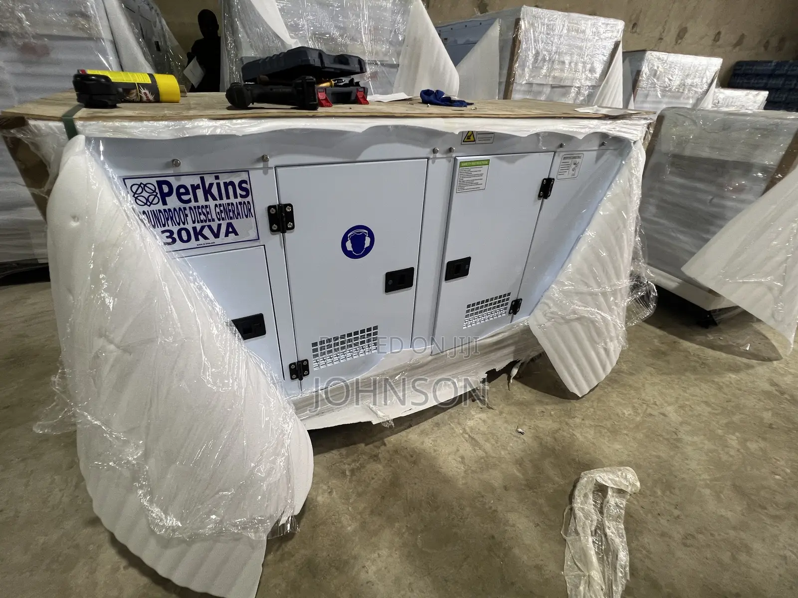 Brand New 30kva Perkins Soundproof Diesel Generators 100% Copper 