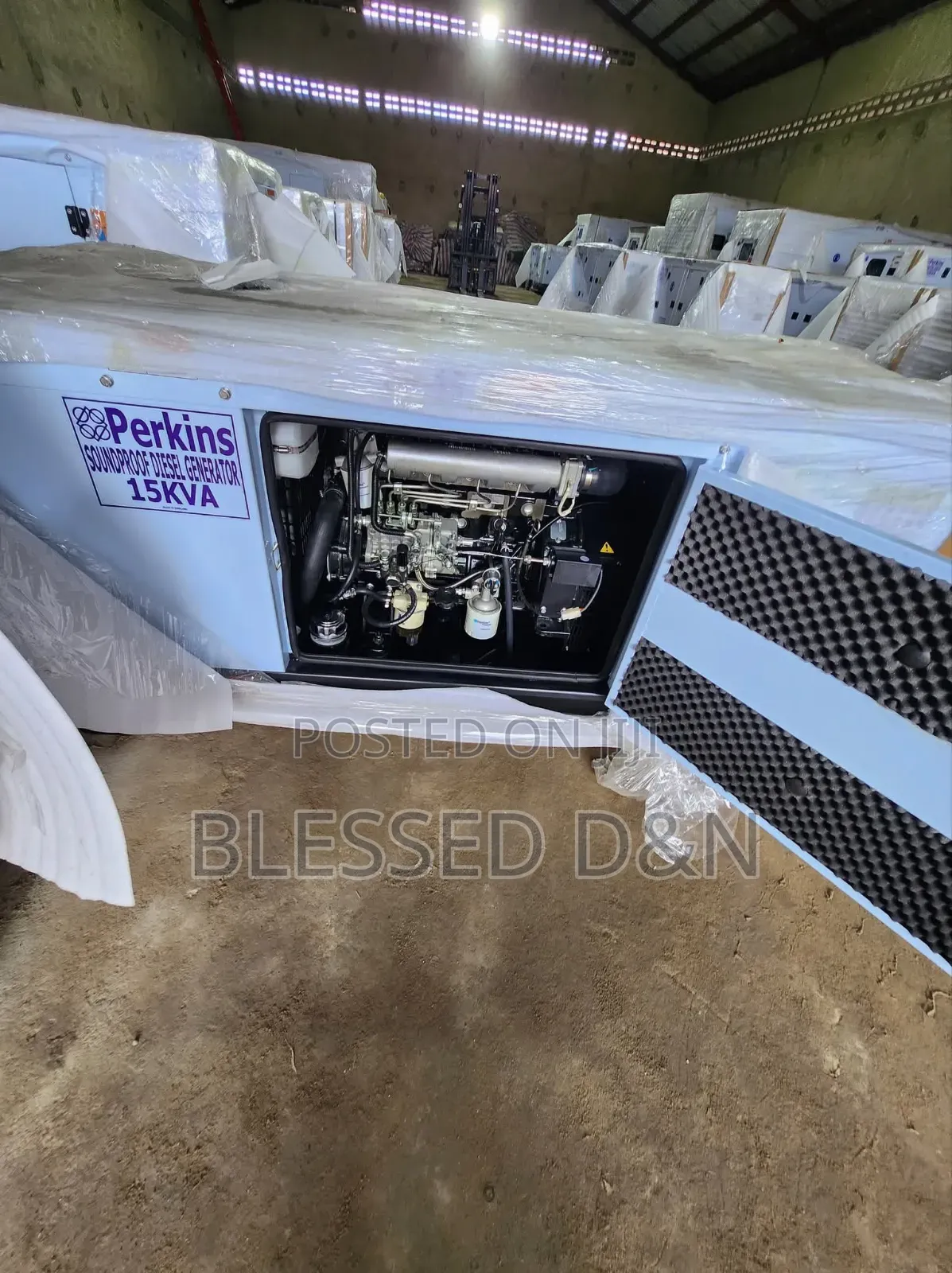 15kva Perkins Soundproof Diesel Generator Engine