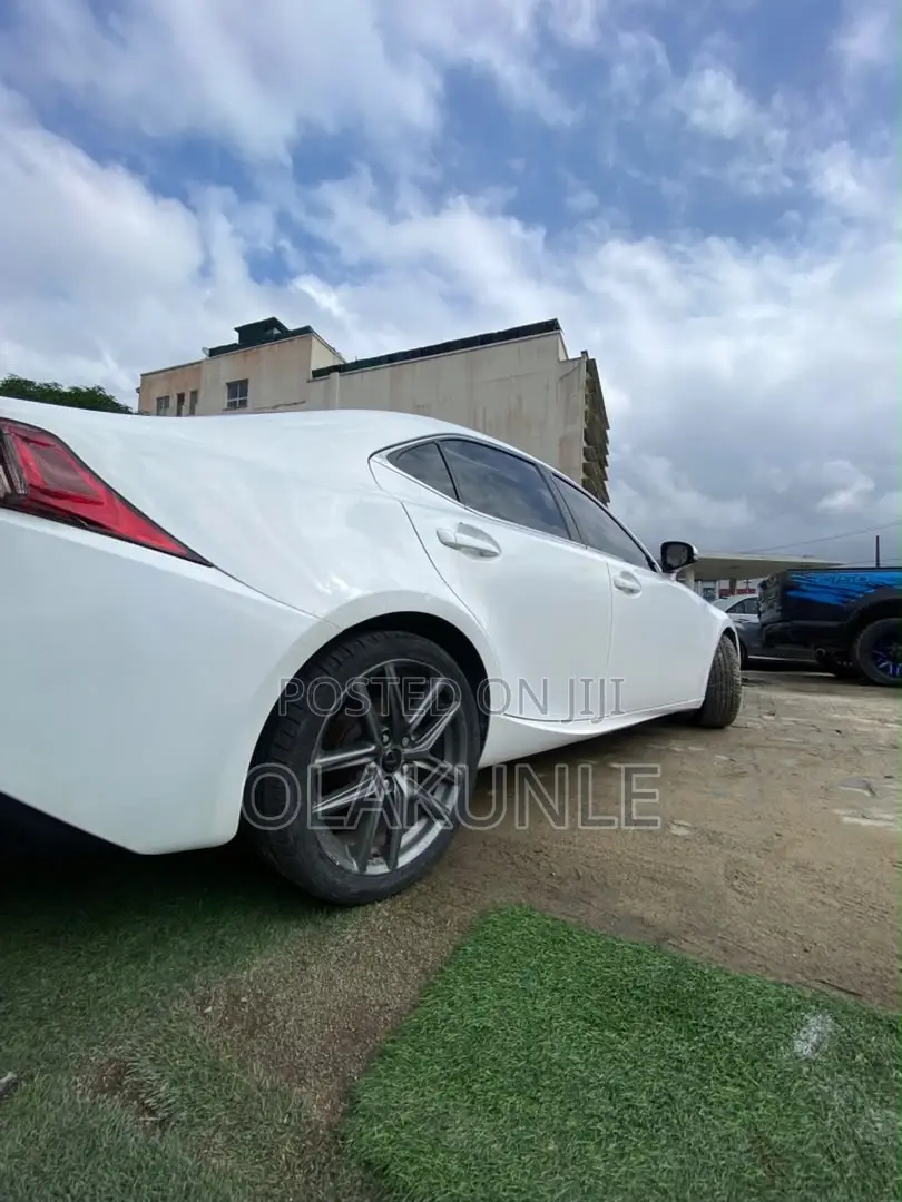 Lexus IS 2014 White