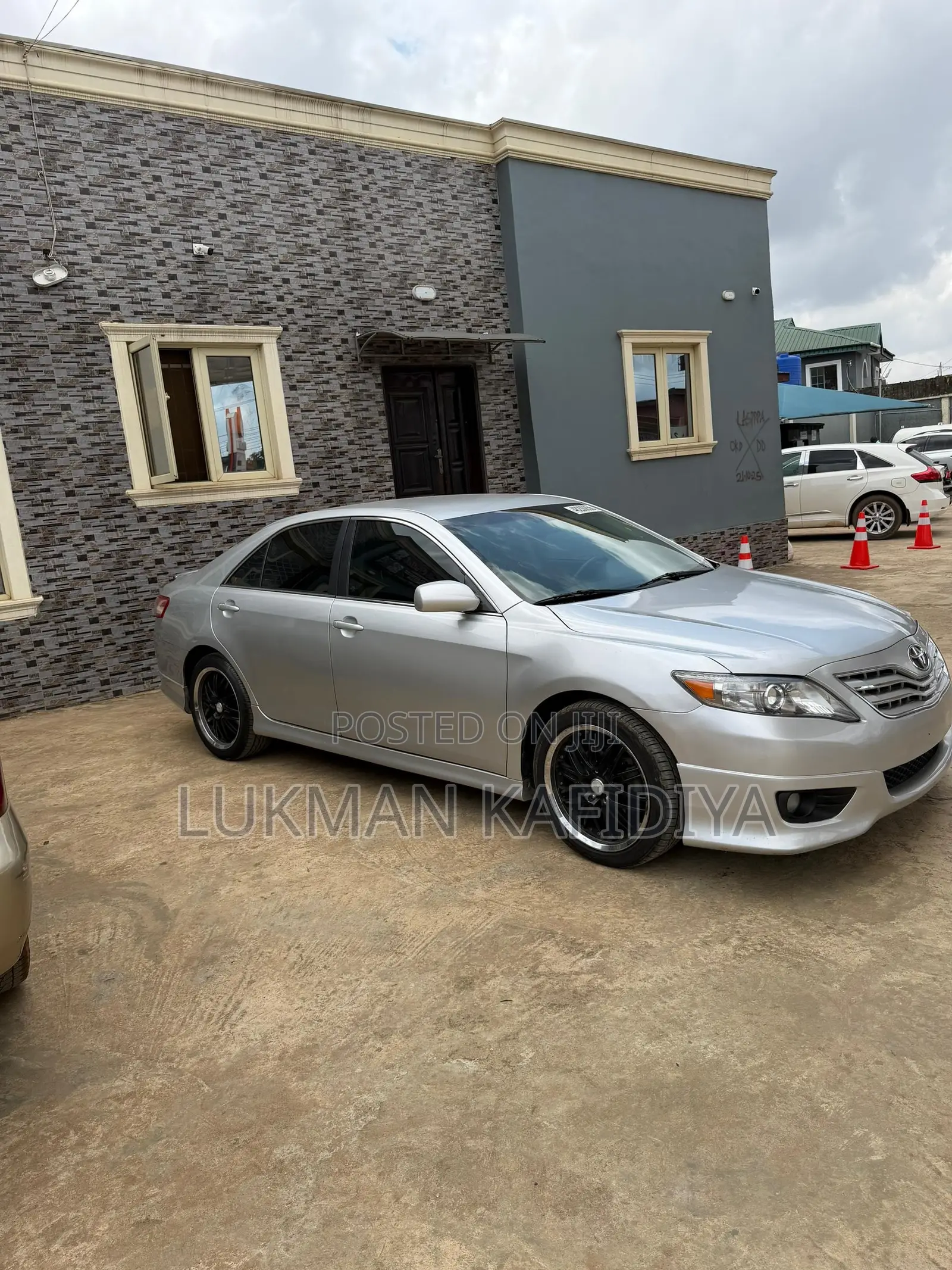 Toyota Camry 2011 Silver