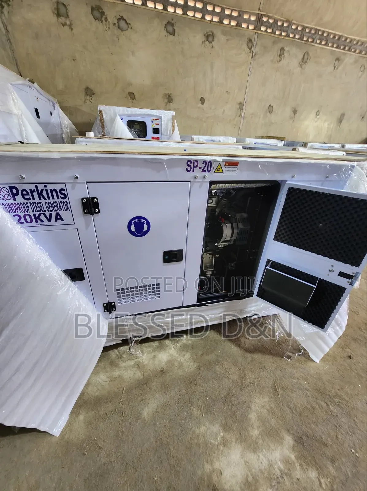 20kva Perkins Soundproof Diesel Generator Engine Power Supply Engine