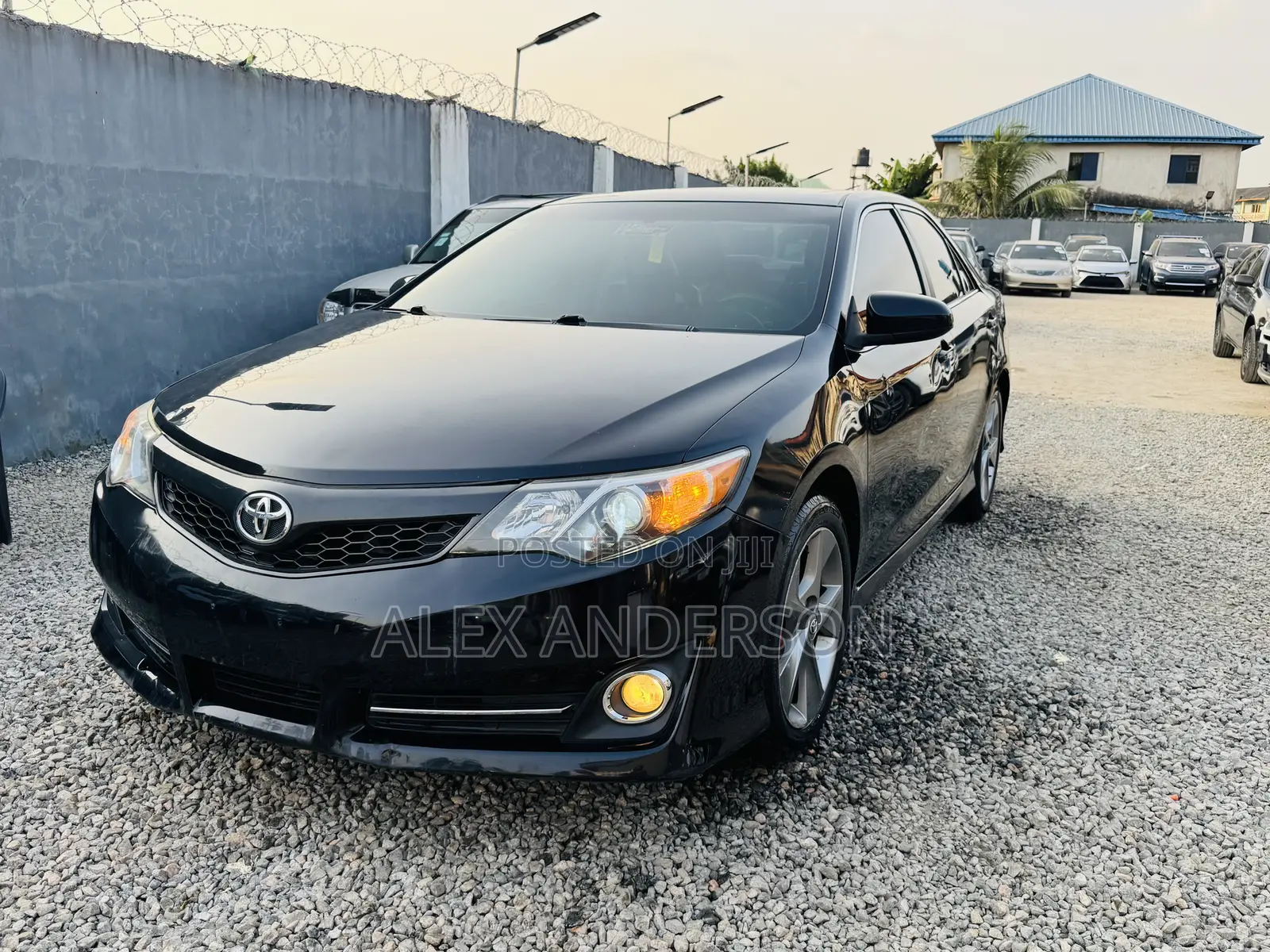 Toyota Camry SE 4dr Sedan (2.5L 4cyl 6A) 2014 Black