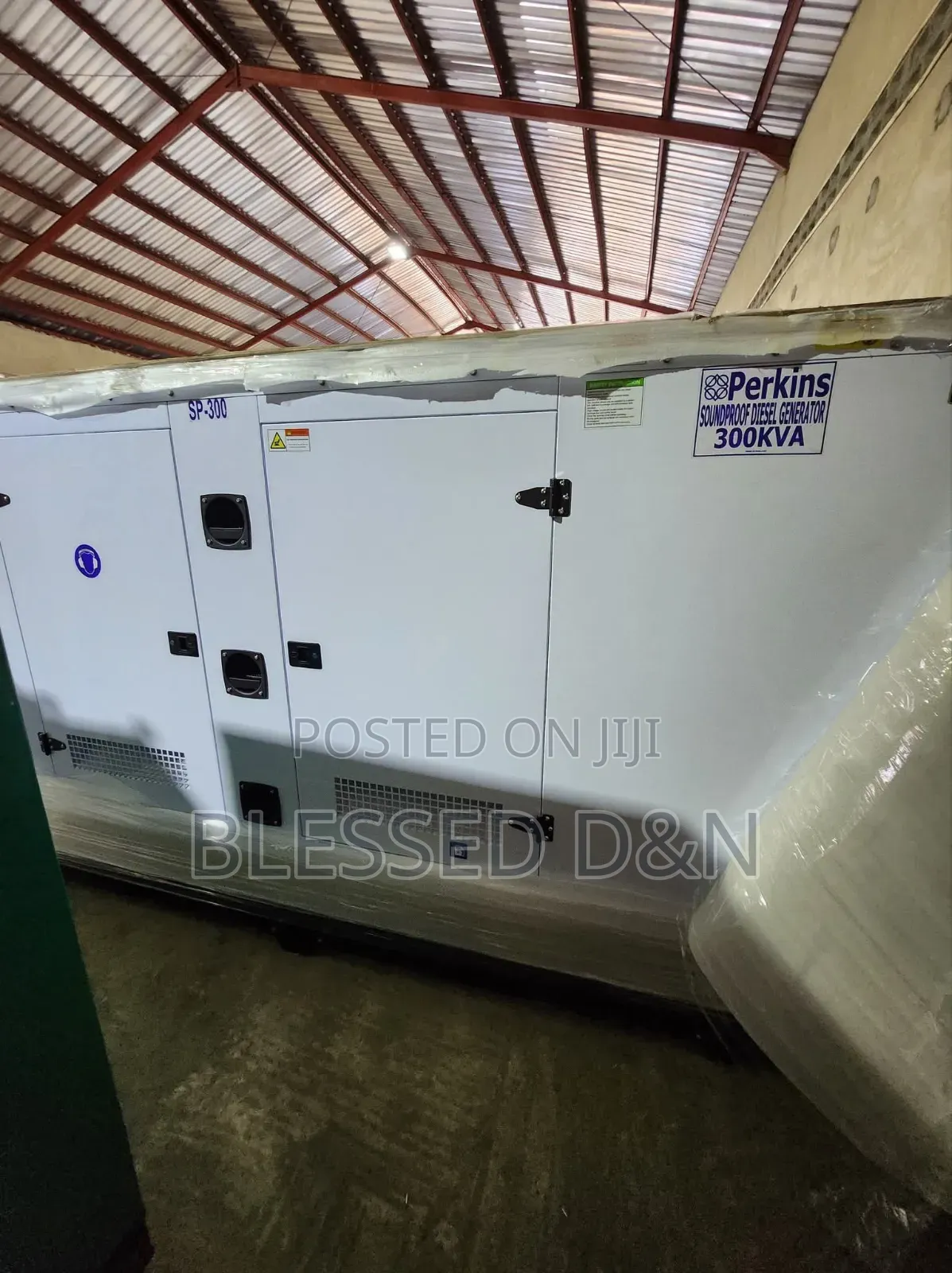 300kva Perkins Soundproof Diesel Generator