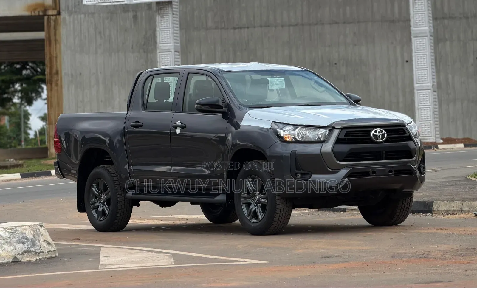 New Toyota Hilux 2026 Black
