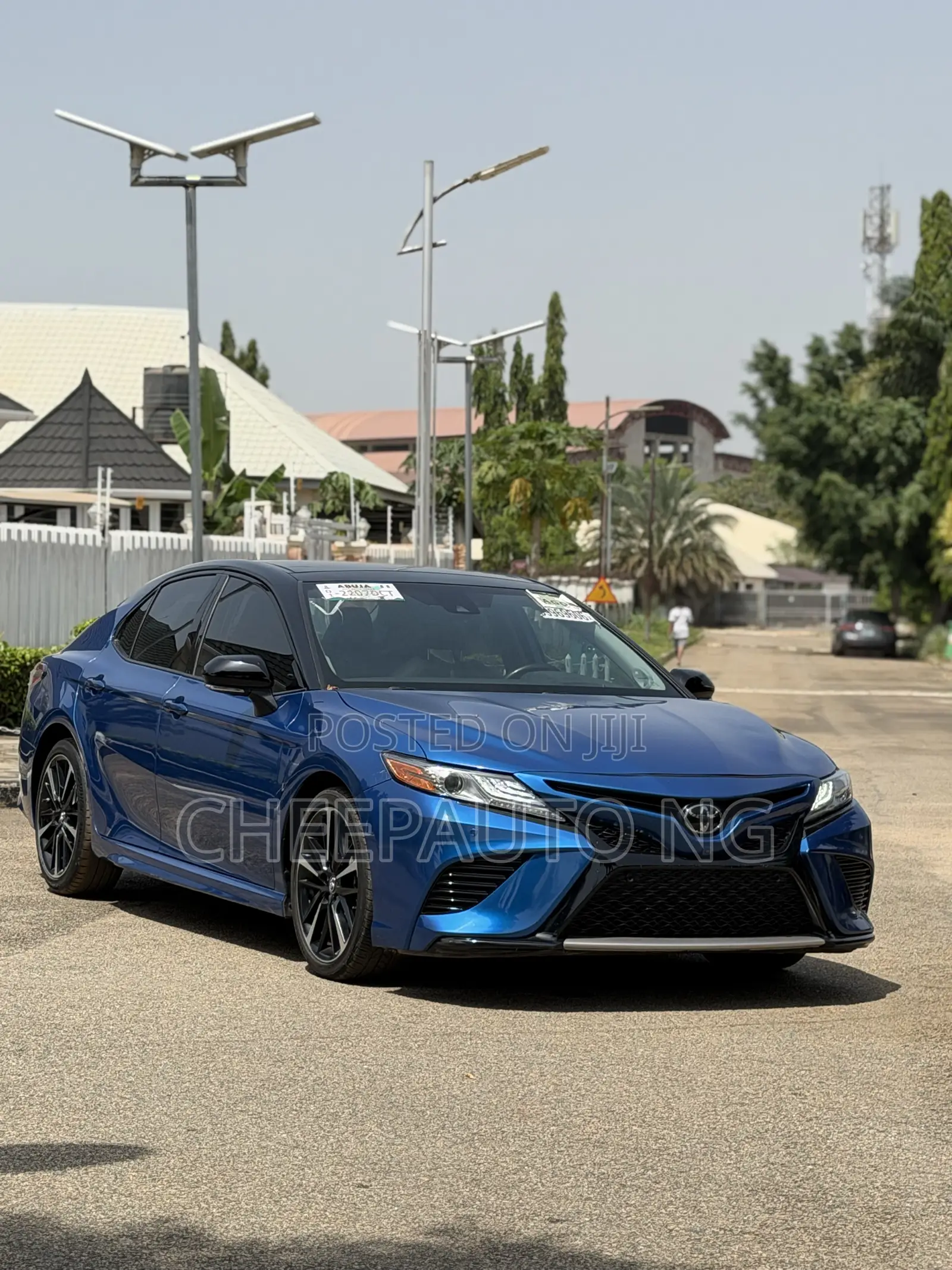 Toyota Camry XSE V6 (3.5L V6 8A) 2019 Blue