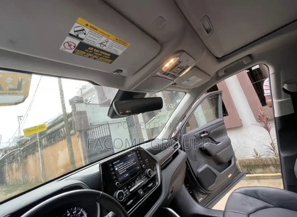 Toyota Highlander 2021 Gray