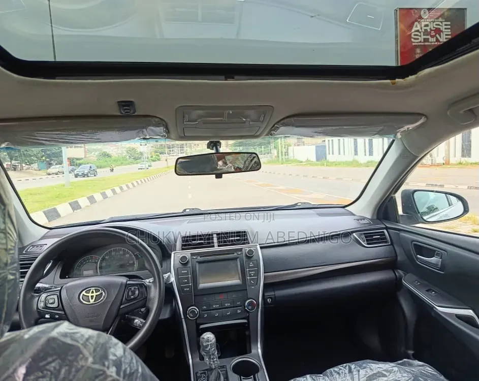 Toyota Camry 2016 Silver