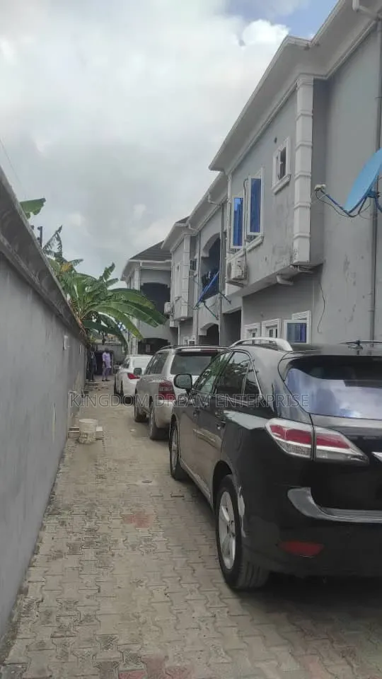 2bdrm Block of Flats in Ogombo Ajah Lagos for sale