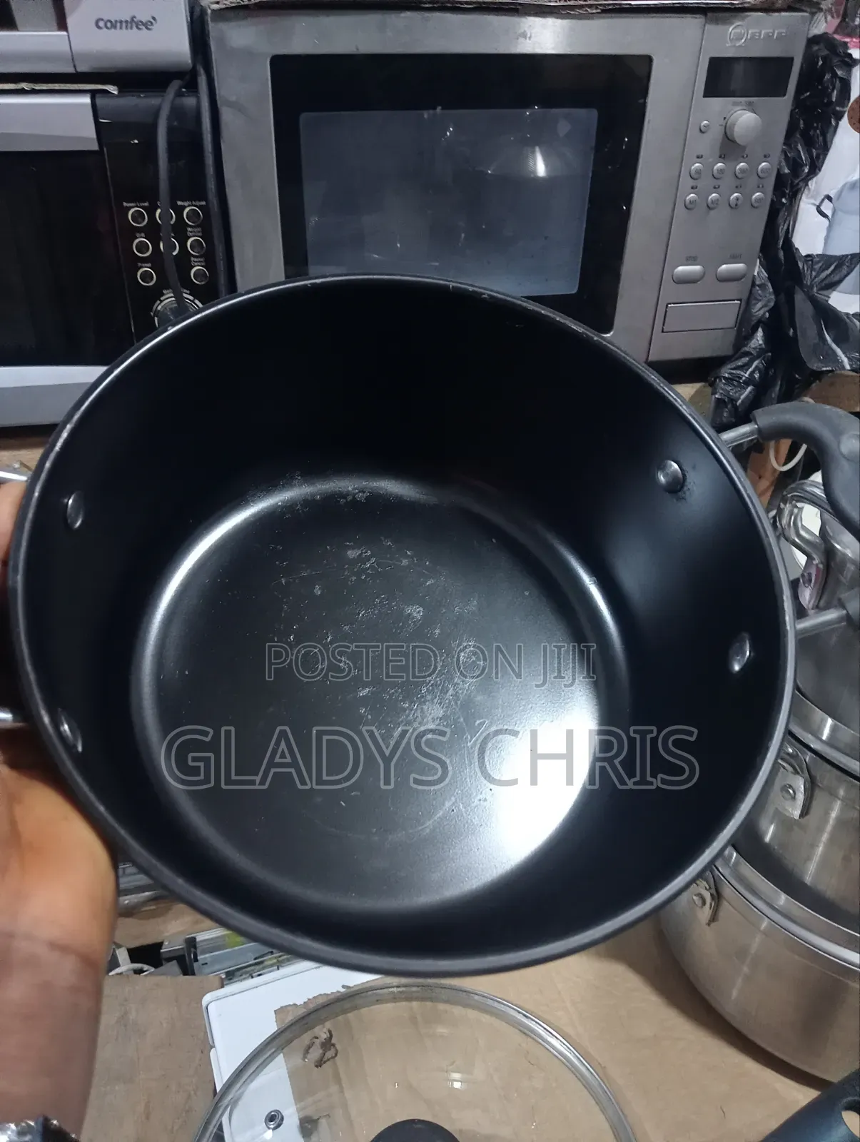 Non Stick Pot