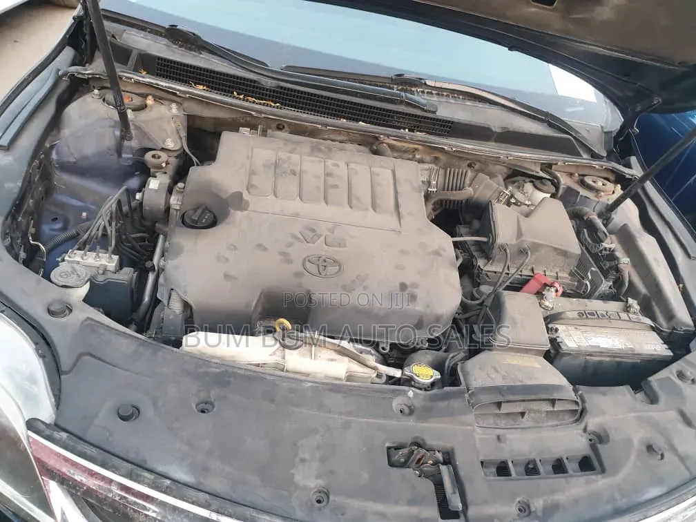 Toyota Avalon XLE Sedar FWD (3.5L 6cyl 6A) 2013 Blue
