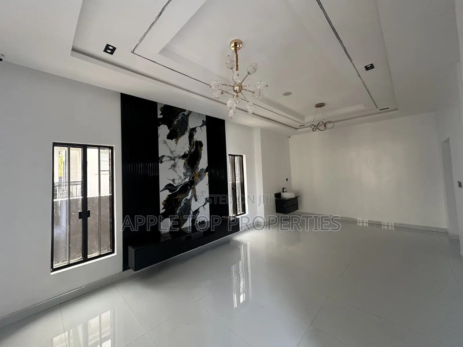 4bdrm Bungalow in Heliu Estate, Enugu for sale