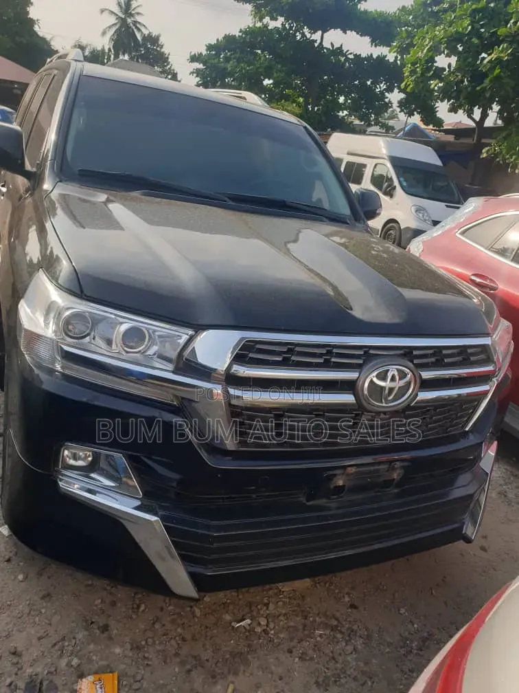 Toyota Land Cruiser 4.5 V8 VXR 2015 Black