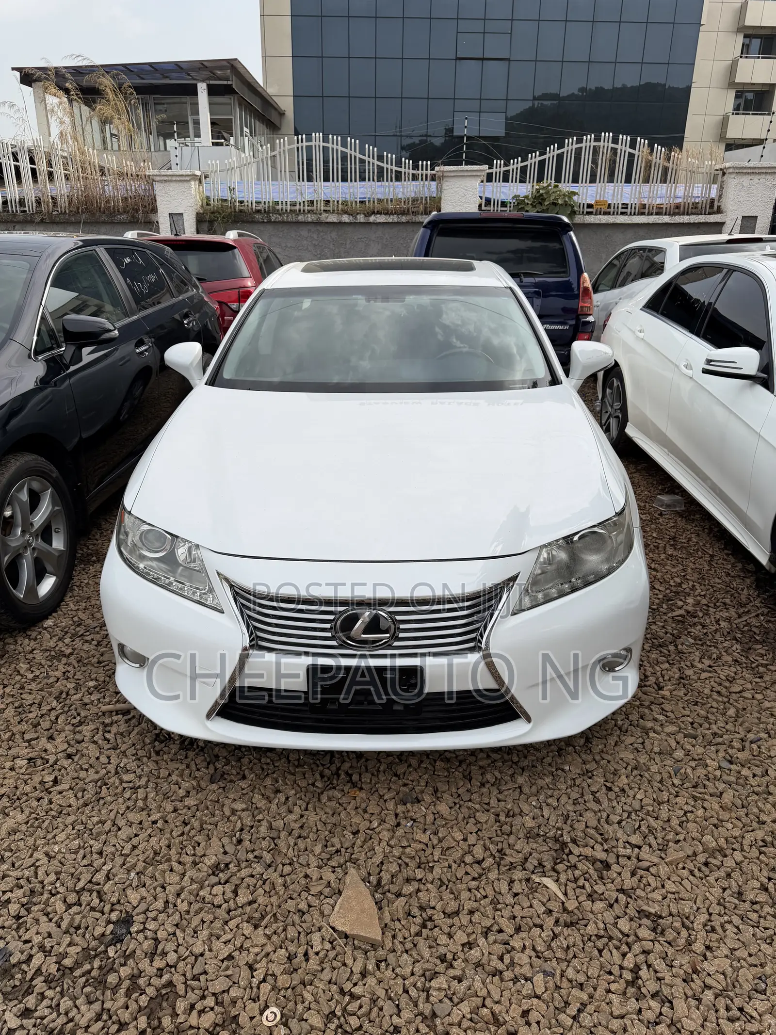 Lexus ES 350 FWD 2014 White