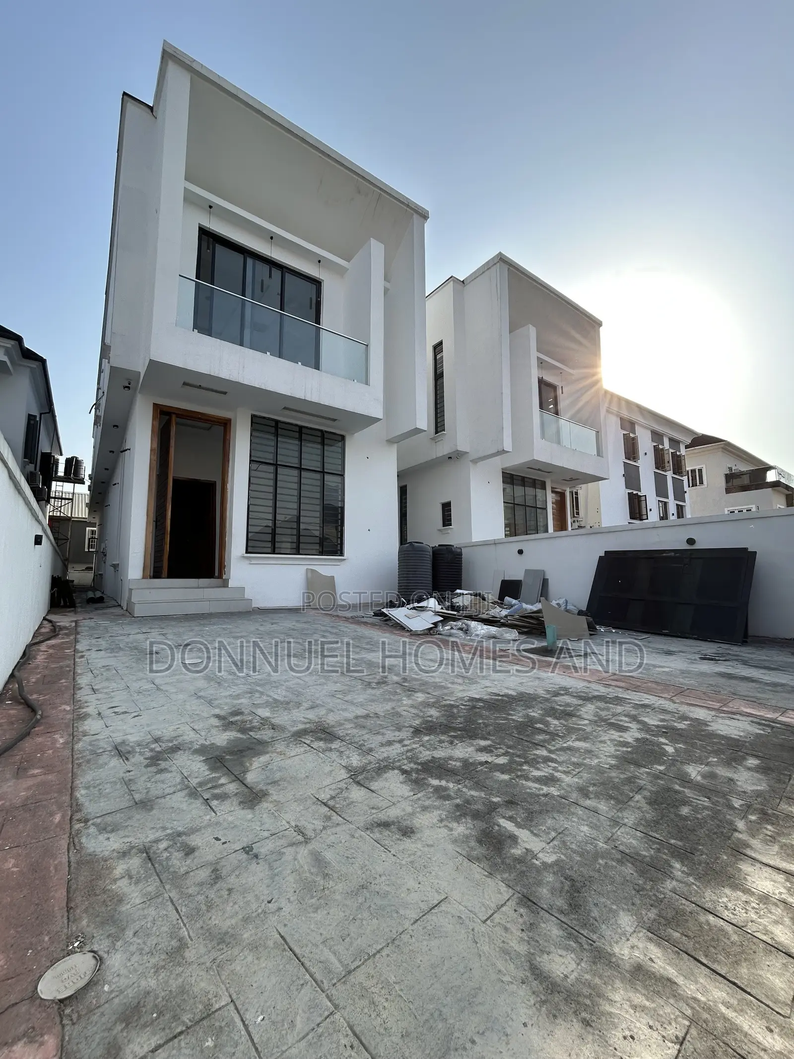 5bdrm Duplex in Osapa london for sale