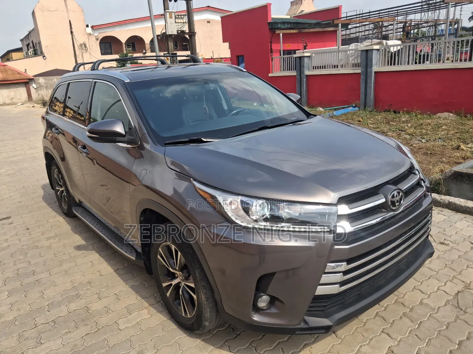 Toyota Highlander XLE V6 4x2 (3.5L 6cyl 6A) 2016 Gray