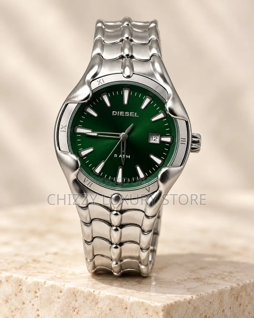 Diesel Quality Ladies Chain Strap Wristwatch