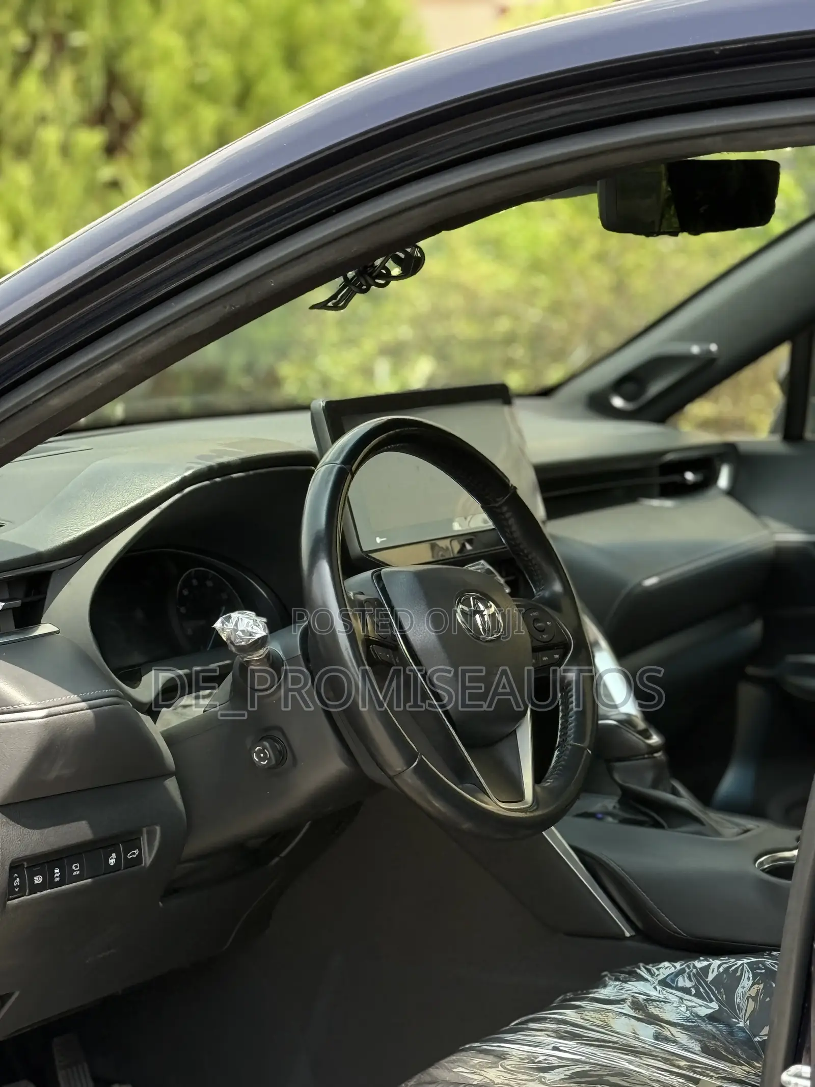 Toyota Venza Limited 2022 Blue