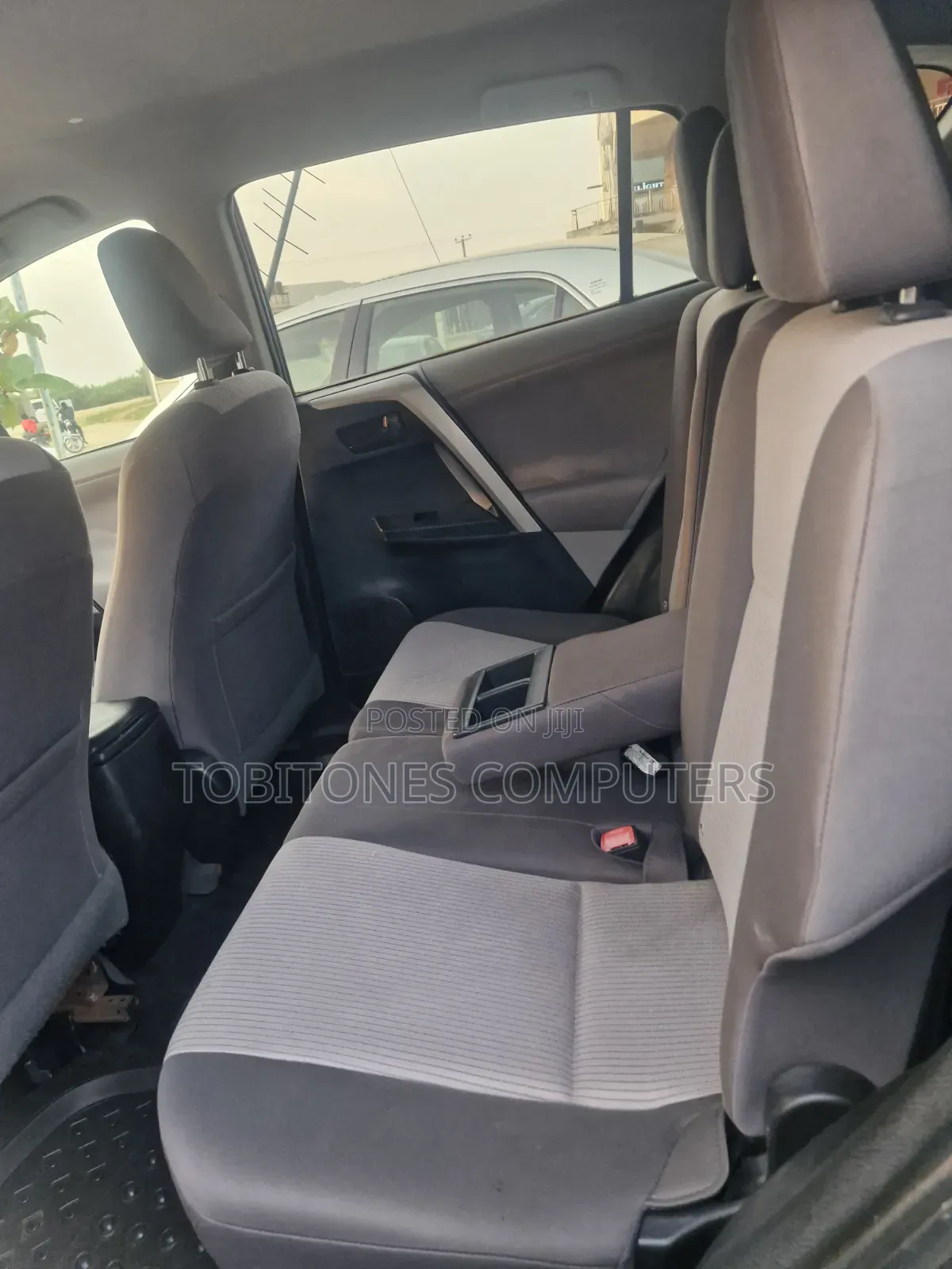 Toyota RAV4 LE 4dr SUV (2.5L 4cyl 6A) 2014 Gray