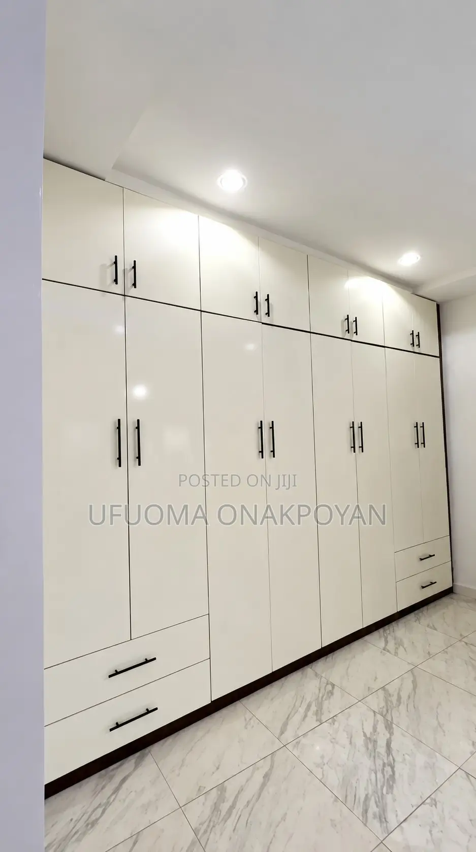 5bdrm Duplex in Guzape District for sale