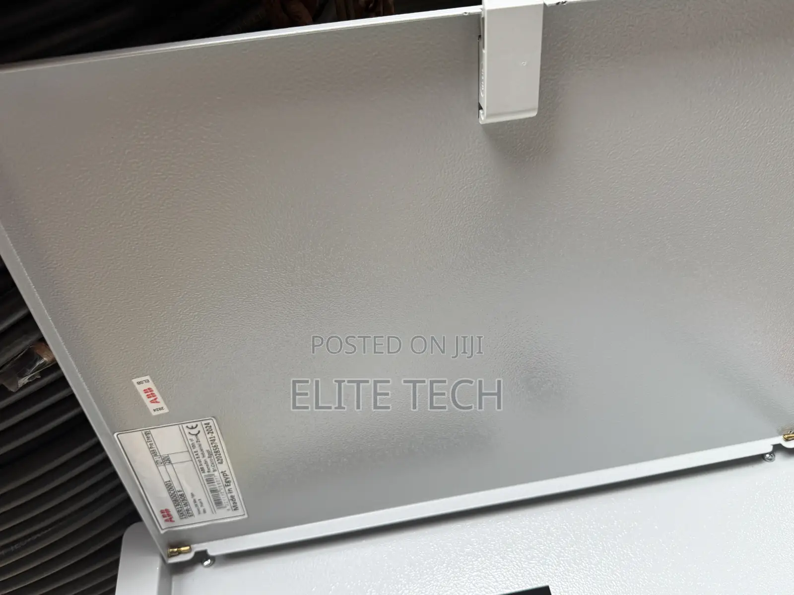 Original ABB D8 TPN Distribution Board – 8 Way 3-Phase DB Box